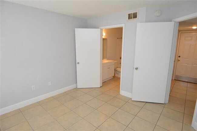 Building Photo - 8649 Fancy Finch Dr