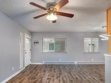 Building Photo - 1440 NE Paropa Ct