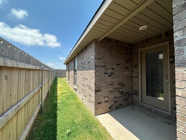 Building Photo - 3402 Tiffin Ave