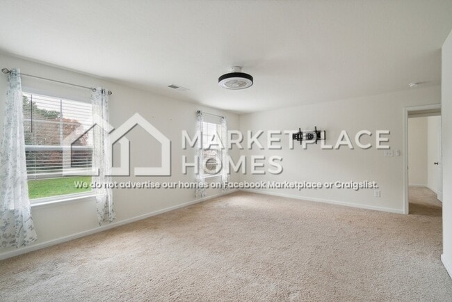 Building Photo - 1623 Sliger St