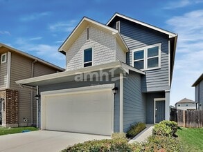 Building Photo - 2725 Wolfcreek