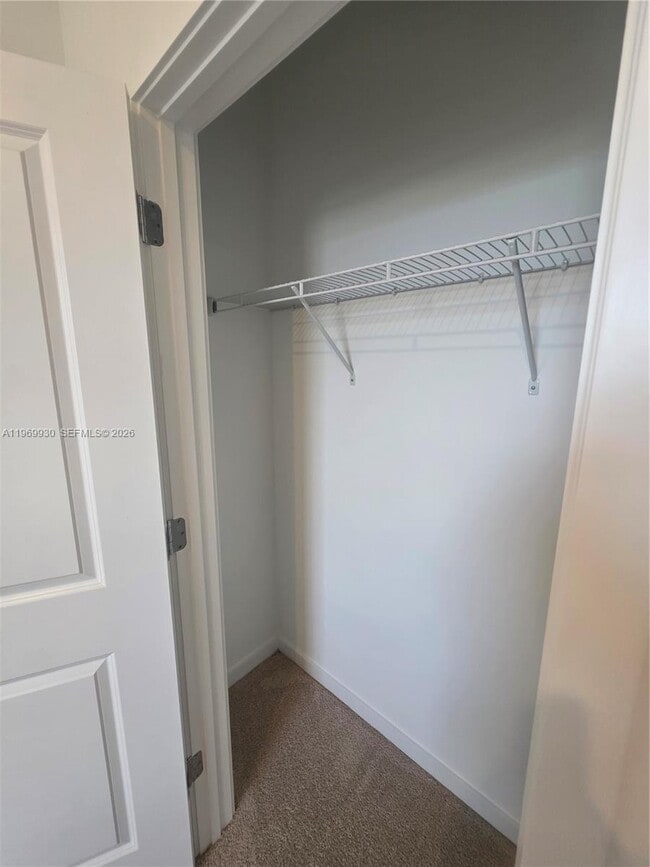 Building Photo - 1114 SW 9th Ave