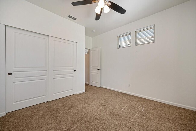 Building Photo - 238 St Tropez Ln