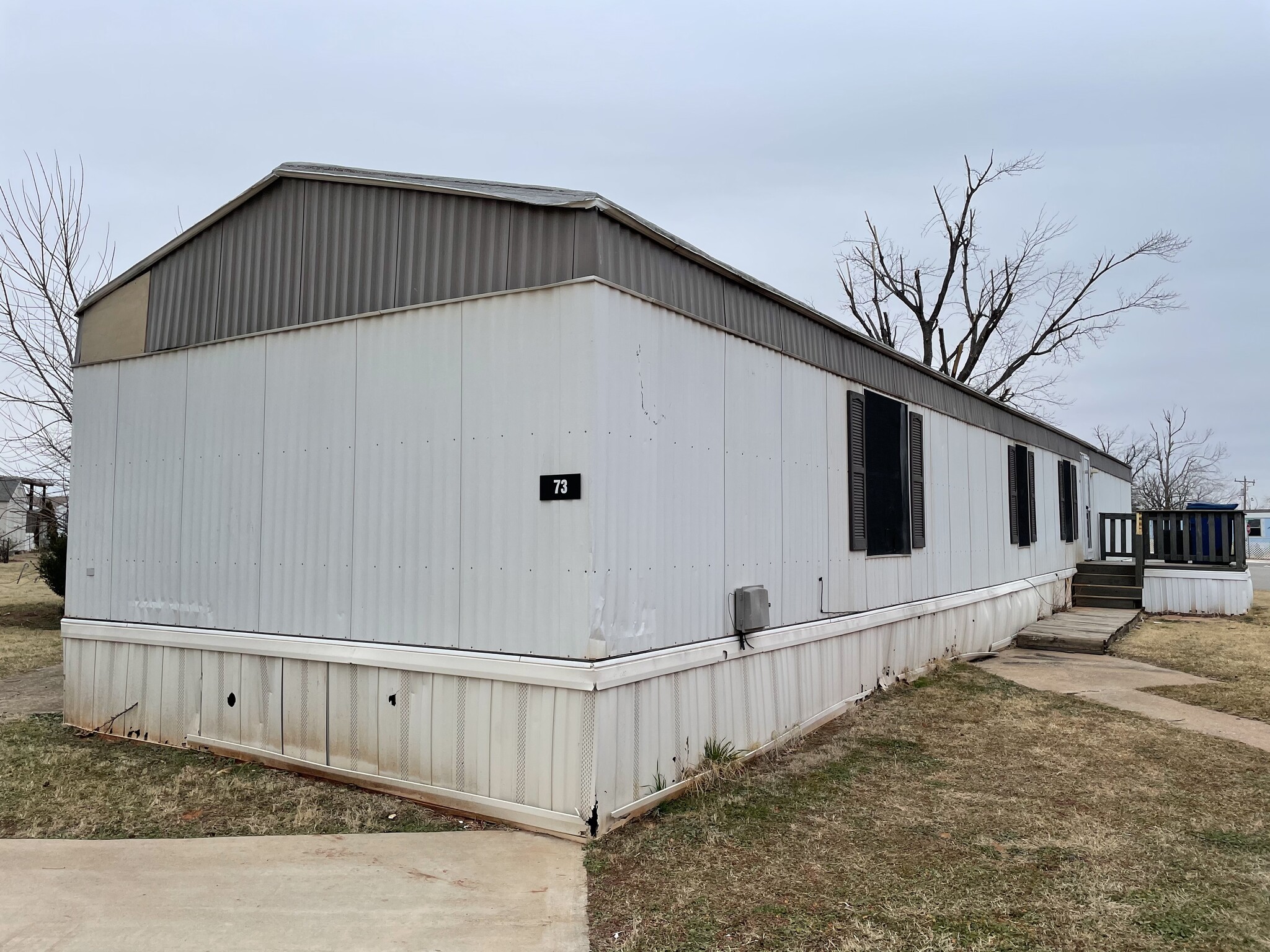 Building Photo - 901 S Council Rd