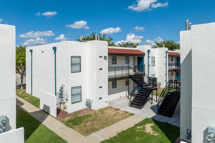 Woodleaf Apartments - Woodleaf - FREE Utilities