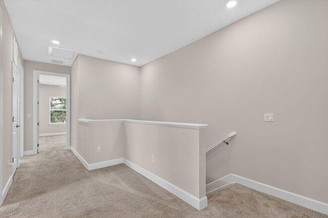 Building Photo - 1887 SE Ocean Cove Way