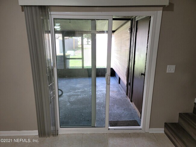 Building Photo - 5553 Greatpine Ln S
