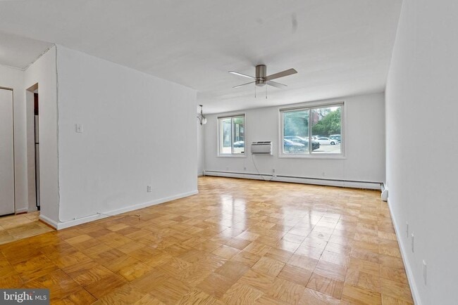 Building Photo - 3000 7th St NE