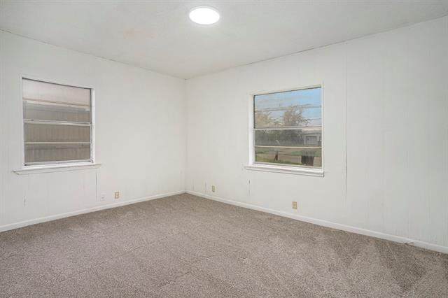 Building Photo - 1706 Redwood Dr
