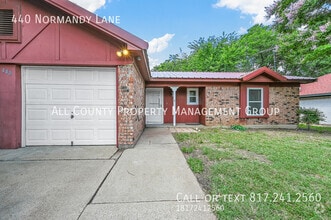 Building Photo - 440 Normandy Ln