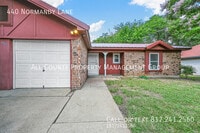 Building Photo - 440 Normandy Ln