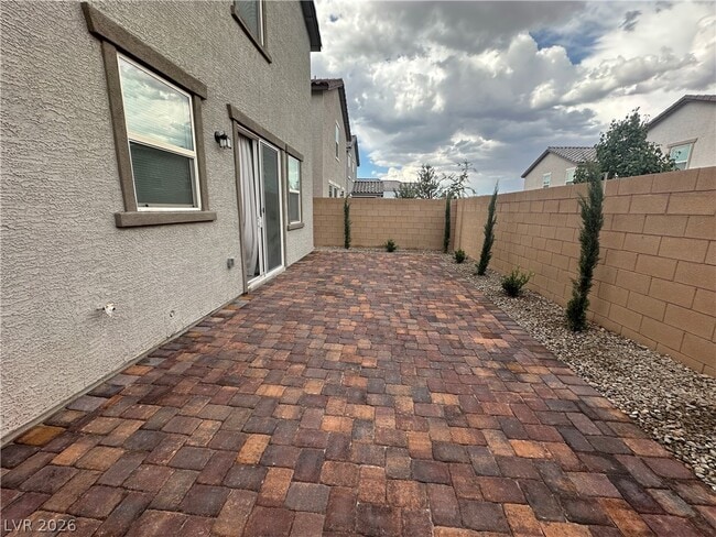 Building Photo - 10216 S Ullom Dr