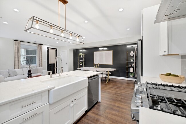 Building Photo - 1419 Upshur St NW