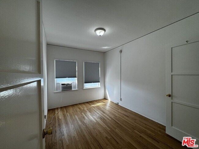 Building Photo - 1246 Edris Dr