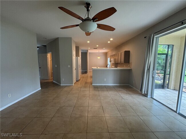 Building Photo - 9379 Gladiolus Preserve Cir