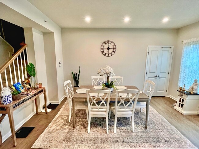 Dinning area with large Buffet setup Space - 3005 Lampl Ln