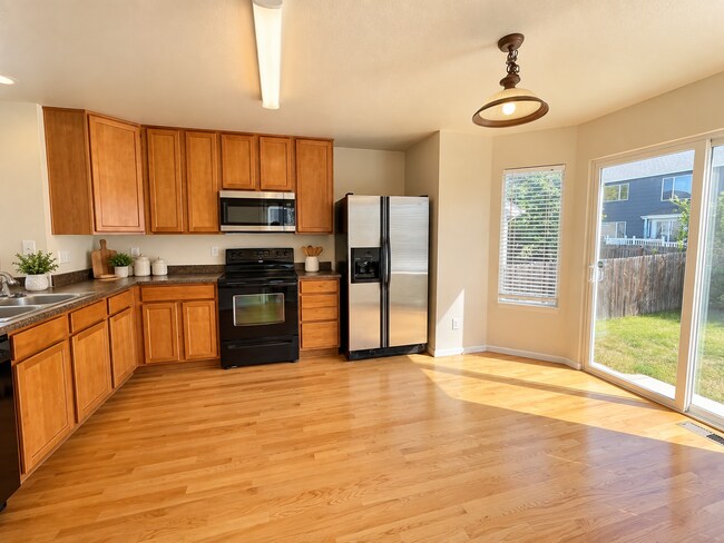 Building Photo - 2145 Clipper Way