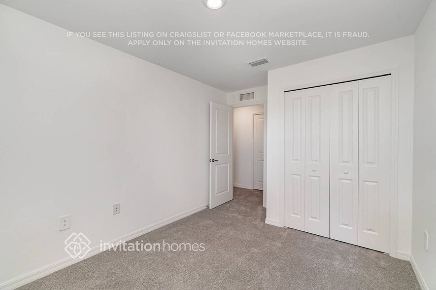 Building Photo - 7153 Greenwood Park Cir