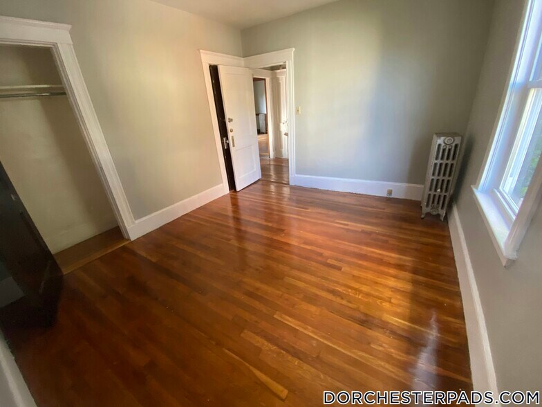 Primary Photo - 62 Bellevue St