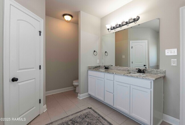 Building Photo - 135 Maddox Jude Dr