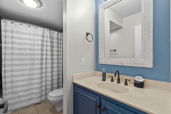 Building Photo - “Beachside Living – 2BR/2BA Condo with Ocean Views”