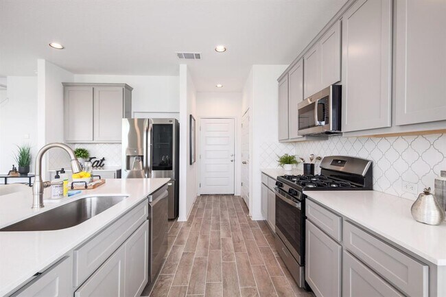 Building Photo - 1408 Flint Knapper Dr