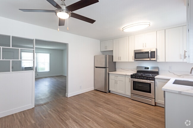 2BA,1BA- Kitchen - Coldwater Canyon Apartments