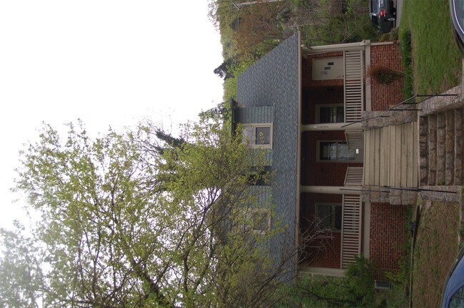 Building Photo - 1622 Hamilton Terrace SE