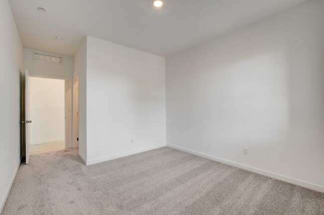 Building Photo - NEW NEXT GEN 4 Bedroom, 2 Story Home in CADENCE!