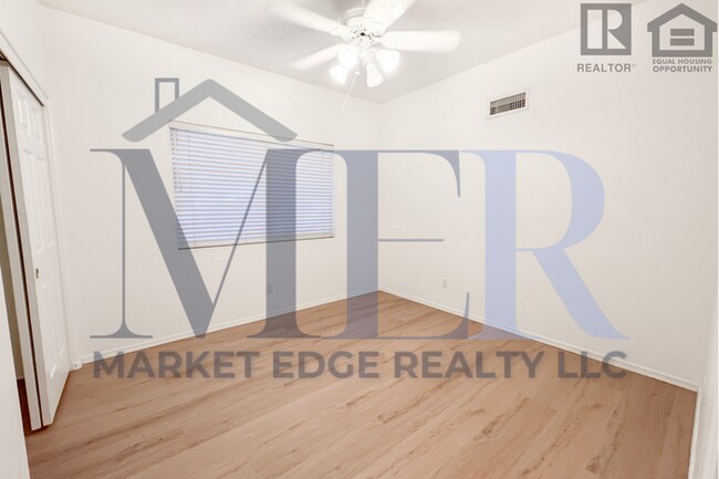 Building Photo - 4Bed/2.5Bath Home at Deer Valley Rd/67th Ave! $199 MOVE-IN SPECIAL! Ready for Immediate Move-In!