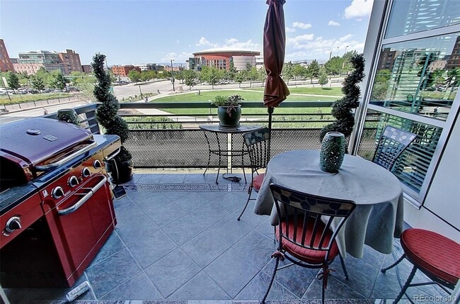 Private Balcony - 1401 Wewatta St