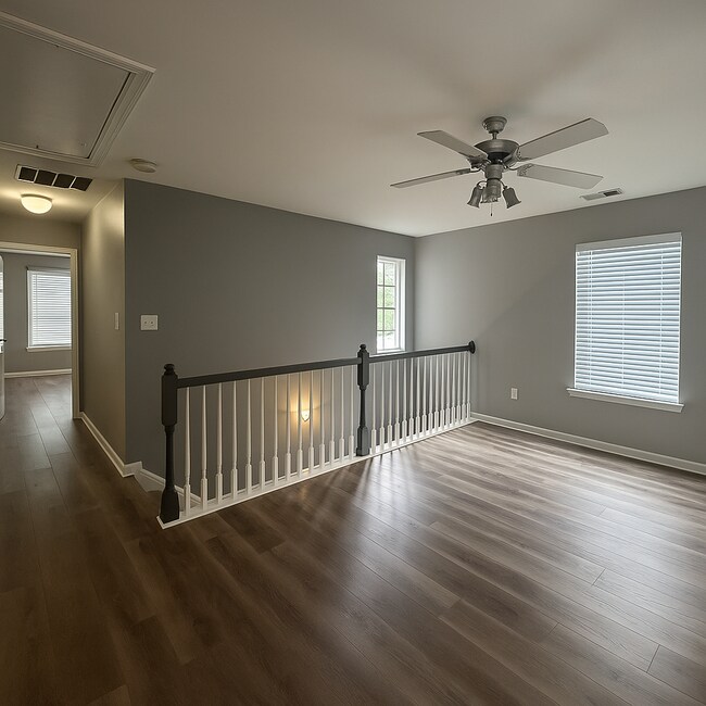 Building Photo - 5119 Silabert Ave