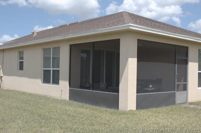 Building Photo - 10298 SW Silverberry Ct