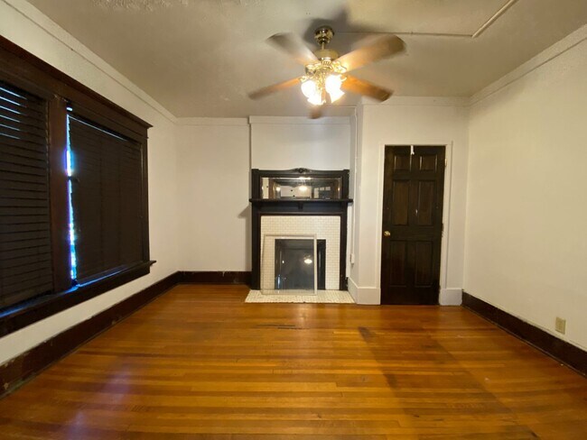 Building Photo - 68 E 17th Ave