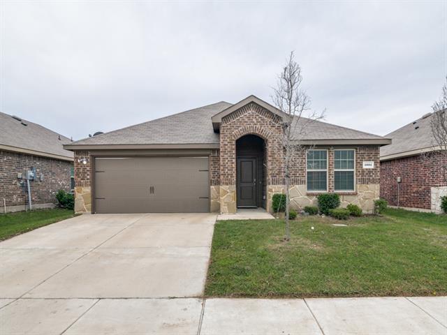 Primary Photo - 1001 Whispering Oak Dr
