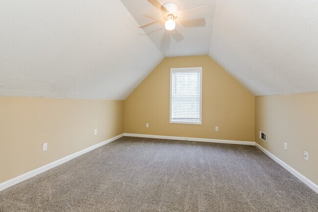 Building Photo - 198 Sawgrass Way