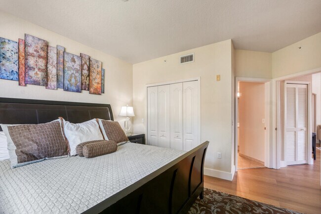 Building Photo - 11028 Legacy Dr