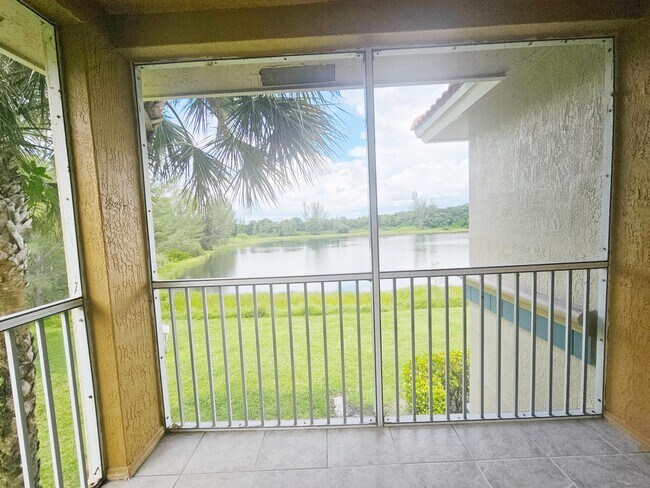 Building Photo - 1157 Golden Lakes Blvd