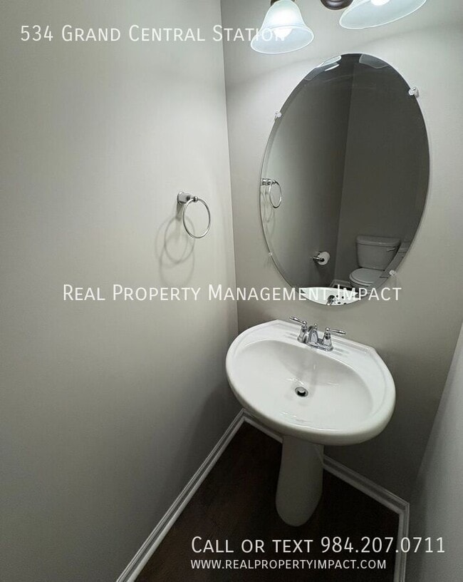 Building Photo - 534 Grand Central Sta