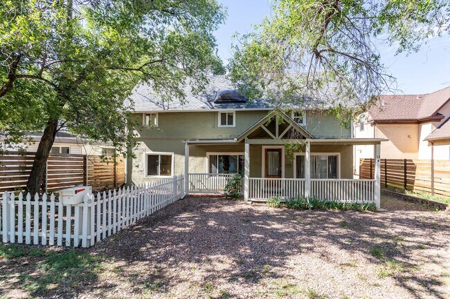 Building Photo - Historic Charm Meets Modern Living!!!