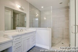 Building Photo - 2502 Hadley St