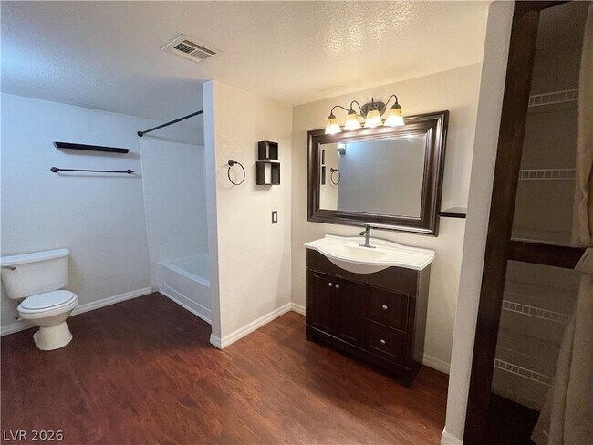 Building Photo - 555 E Silverado Ranch Blvd