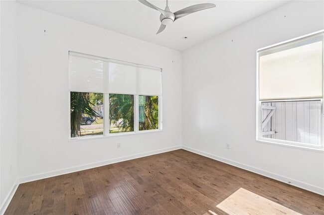 Building Photo - 6719 S Dauphin Ave