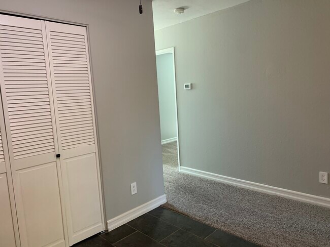 Building Photo - 6250 Havenside Dr