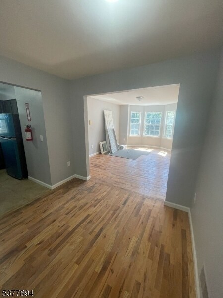 Building Photo - 271 Ellis Ave