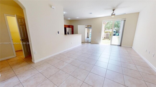 Building Photo - 9391 SW 171st Ave