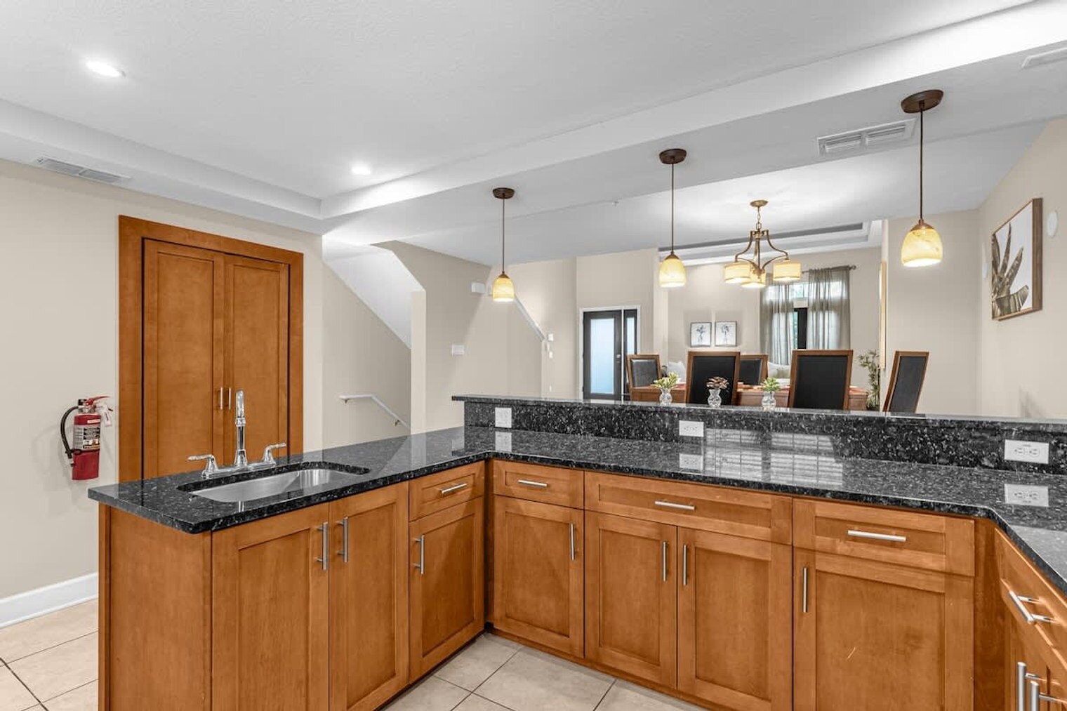 Building Photo - 14590 Damai Ln