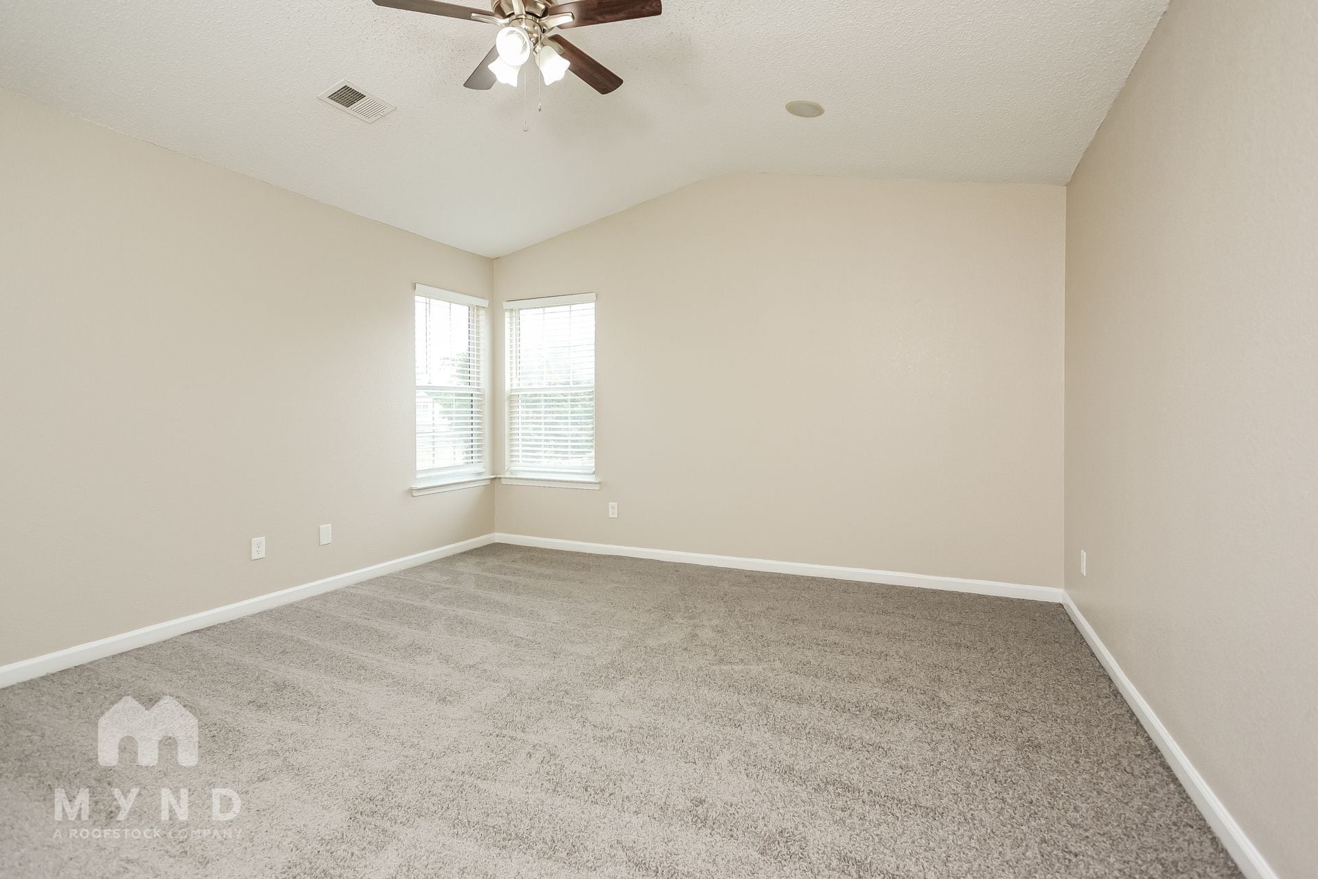 Building Photo - 7322 Green Ash Dr