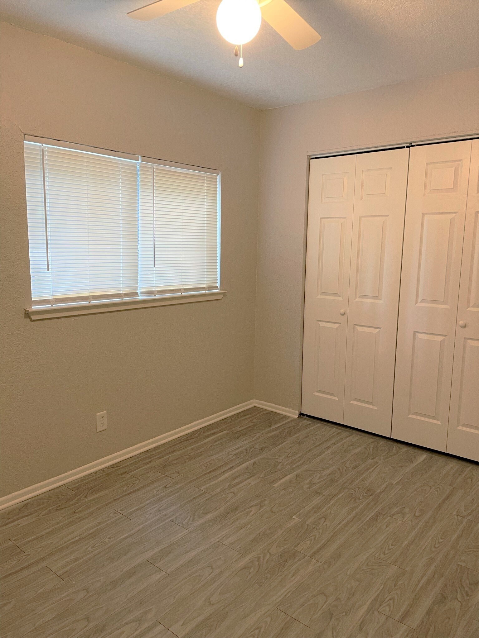 Building Photo - 10910 Baltic Dr