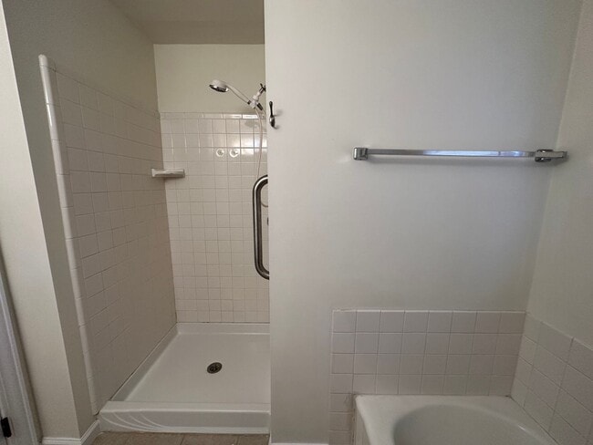 Building Photo - 3 Bed/2 Bath in Seneca, SC